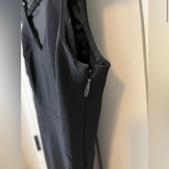 Ann Taylor little black dress - Picture 5 of 6